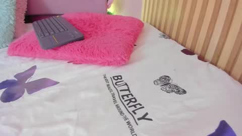 Kissy online show from April 18, 2026, 7:07 pm