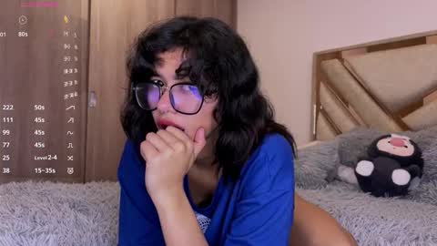 Allyson 3 online show from October 26, 2025, 11:42 pm