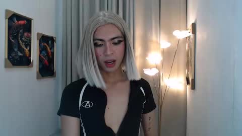 Snapshot of lovely_alwina chatting on April 3, 2026, 6:17 pm alwina online show from April 3, 2026, 6:17 pm