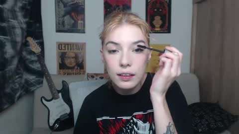 Cassie online show from March 6, 2025, 12:00 am