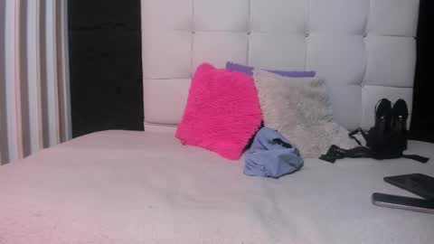 Snapshot of lovely_chloe19 chatting on November 14, 2025, 1:21 pm Chloe online show from November 14, 2025, 1:21 pm