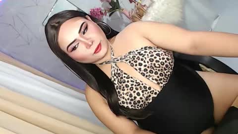 Lovely Dale online show from October 24, 2025, 4:03 pm