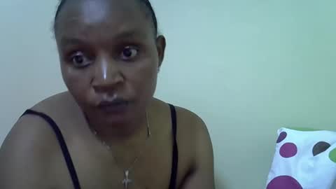 Snapshot of lovely_gee chatting on April 19, 2026, 6:10 pm sexylover online show from April 19, 2026, 6:10 pm