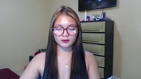 Lovely Laura online show from January 2, 2025, 8:13 pm