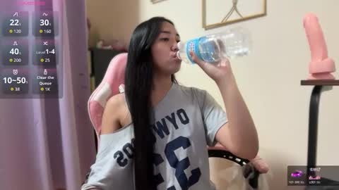 Snapshot of lovely_leah23 chatting on March 23, 2026, 11:53 pm lovely_leah23 online show from March 23, 2026, 11:53 pm