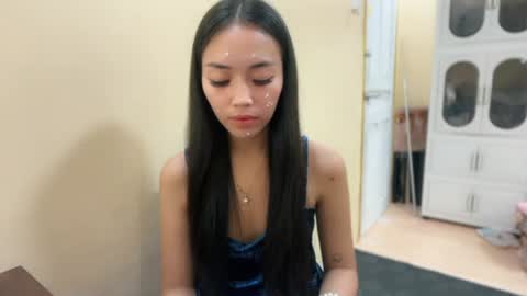 lovely_leah23 online show from July 11, 2026, 10:11 pm