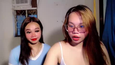 lovely_lianne online show from June 4, 2026, 3:45 am
