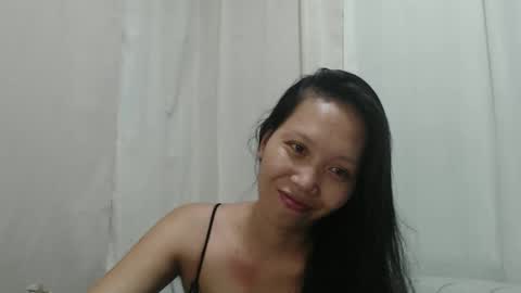 lovely_pinayxxx online show from May 26, 2026, 10:28 pm