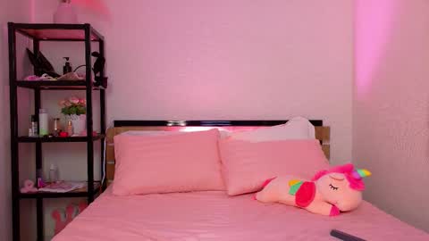 Lolly online show from October 9, 2025, 1:03 am