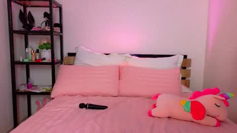 Lolly online show from November 1, 2025, 1:18 am