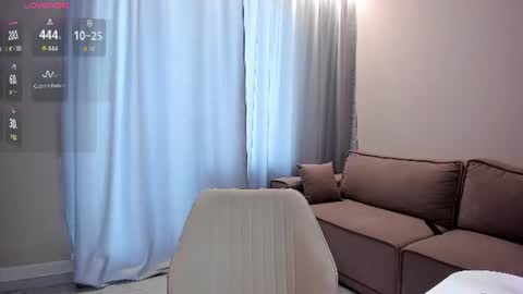 Snapshot of lovely_poppy chatting on July 3, 2026, 2:18 am Lolly online show from July 3, 2026, 2:18 am