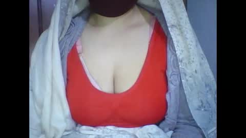 Snapshot of lovely_sweet_girl chatting on January 6, 2025, 12:05 am katrina follow me guys online show from January 6, 2025, 12:05 am