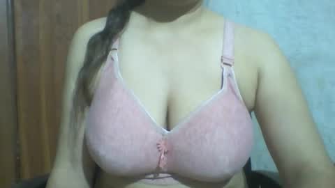 Snapshot of lovely_sweet_girl chatting on October 29, 2025, 3:20 am katrina follow me guys online show from October 29, 2025, 3:20 am