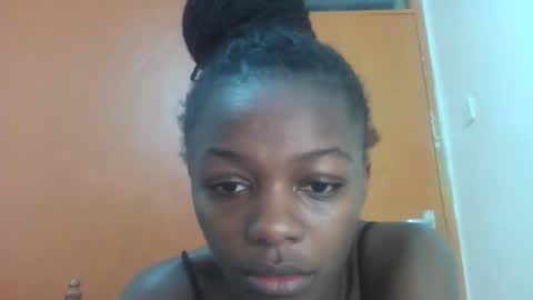 Lovely yvonne online show from October 6, 2025, 8:50 pm