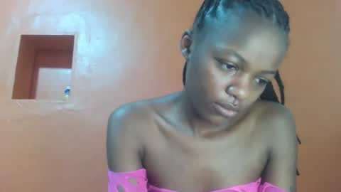 Lovely yvonne online show from November 8, 2025, 9:31 am