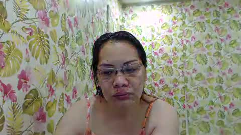 lovelyasiancutie online show from November 10, 2025, 9:25 pm
