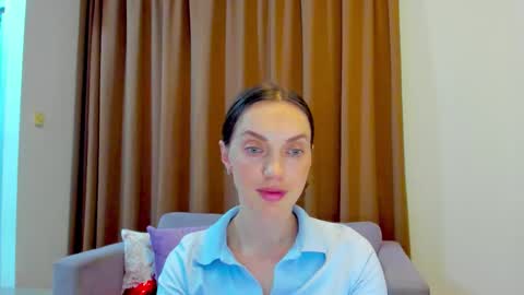 Mia online show from October 21, 2025, 10:38 am