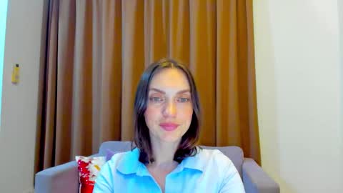 Mia online show from October 30, 2025, 11:11 am