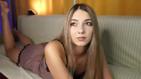 Snapshot of lovelygracee chatting on April 18, 2026, 2:21 pm lovelygracee online show from April 18, 2026, 2:21 pm