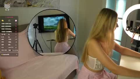 Snapshot of lovelygracee chatting on June 18, 2026, 4:22 pm lovelygracee online show from June 18, 2026, 4:22 pm