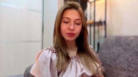 Kate only online show from October 5, 2025, 5:33 pm