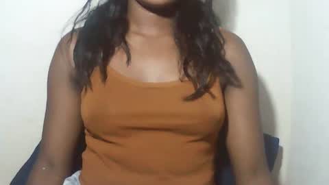 Snapshot of lovelylarra chatting on January 31, 2026, 7:23 pm lovelylarra online show from January 31, 2026, 7:23 pm