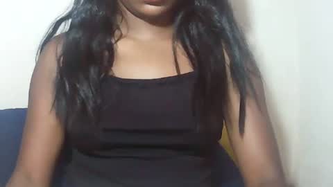 Snapshot of lovelylarra chatting on February 7, 2026, 11:25 am lovelylarra online show from February 7, 2026, 11:25 am