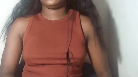 Snapshot of lovelylarra chatting on March 6, 2026, 5:53 pm lovelylarra online show from March 6, 2026, 5:53 pm