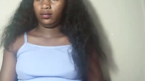 Snapshot of lovelylarra chatting on March 13, 2026, 9:32 pm lovelylarra online show from March 13, 2026, 9:32 pm
