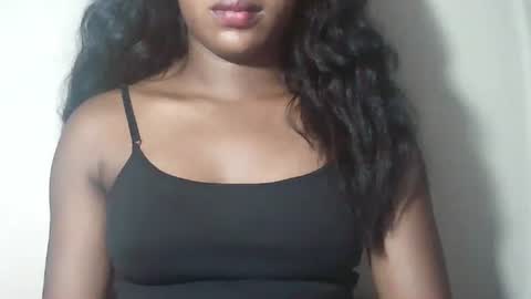 Snapshot of lovelylarra chatting on March 31, 2026, 9:59 pm lovelylarra online show from March 31, 2026, 9:59 pm