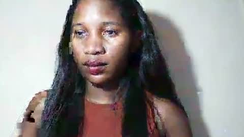 Snapshot of lovelylarra chatting on April 14, 2026, 9:26 am lovelylarra online show from April 14, 2026, 9:26 am