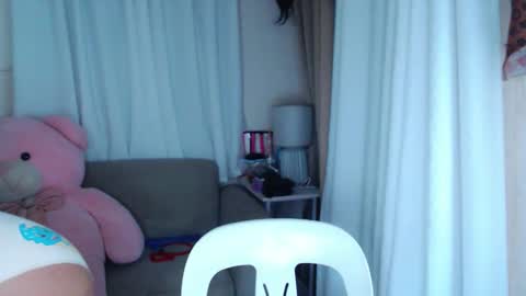 Snapshot of lovelymae18 chatting on December 2, 2024, 1:35 pm lovelymae18 online show from December 2, 2024, 1:35 pm