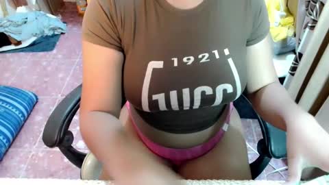 lovelymarish online show from October 9, 2025, 10:35 am