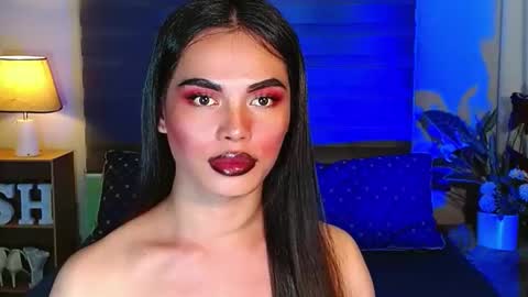 lovelymiss_shyna11 online show from December 15, 2025, 8:13 pm