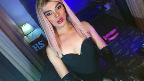 lovelymiss_shyna11 online show from February 15, 2026, 9:52 am
