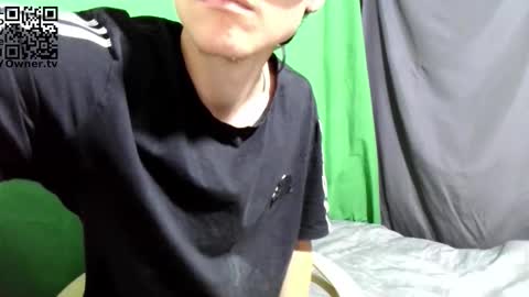 .com  online show from November 29, 2025, 11:52 pm