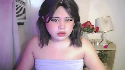 Snapshot of lovelypinaychubsx chatting on July 24, 2026, 12:08 am lovely online show from July 24, 2026, 12:08 am