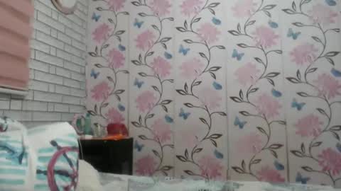 Angelquey online show from December 10, 2024, 6:54 am