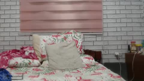 Angelquey online show from March 11, 2025, 7:14 pm