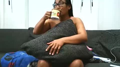 Angelquey online show from March 23, 2026, 8:35 pm