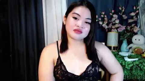 Rhean online show from October 8, 2025, 1:58 am