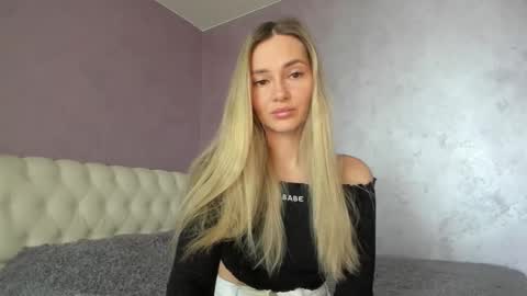 Lovely Rose online show from February 13, 2026, 10:11 am