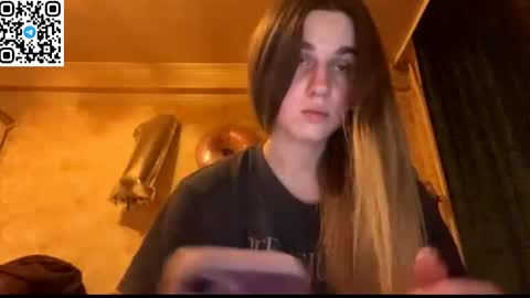 ELA online show from April 20, 2026, 7:37 pm