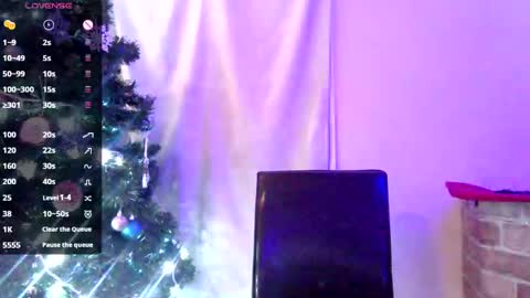 Snapshot of lovemesomemoree chatting on December 24, 2024, 4:44 am Connie online show from December 24, 2024, 4:44 am