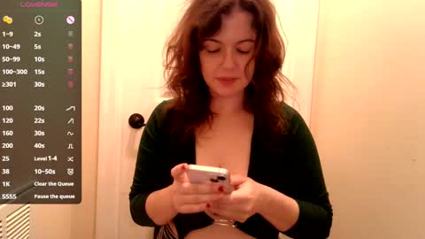 Snapshot of lovemesomemoree chatting on January 23, 2025, 3:48 am Connie online show from January 23, 2025, 3:48 am