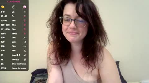 Snapshot of lovemesomemoree chatting on February 14, 2025, 8:59 pm Connie online show from February 14, 2025, 8:59 pm