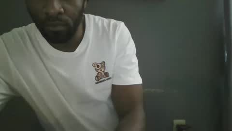 Snapshot of lovemyblackdickcum chatting on December 2, 2025, 4:02 pm lovemyblackdickcum online show from December 2, 2025, 4:02 pm