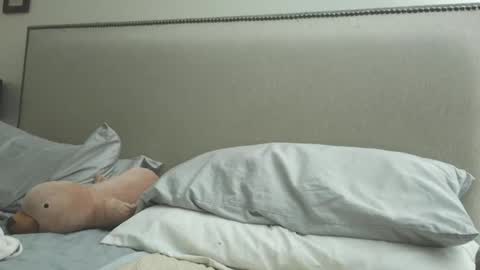 loveoha8 online show from December 21, 2025, 4:30 am