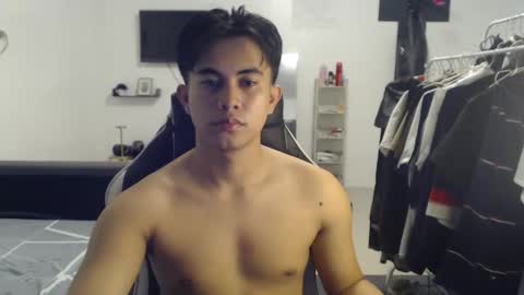 loverboyph04 online show from October 17, 2025, 9:12 am