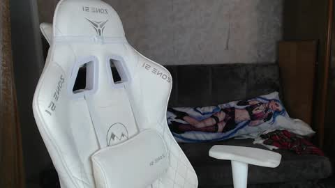 lovers613228 online show from February 1, 2026, 1:09 pm